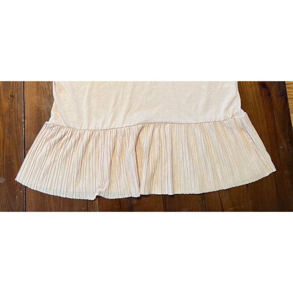 Rose & Olive women's pink sleeveless top size Large, pleated hem - Picture 3 of 8